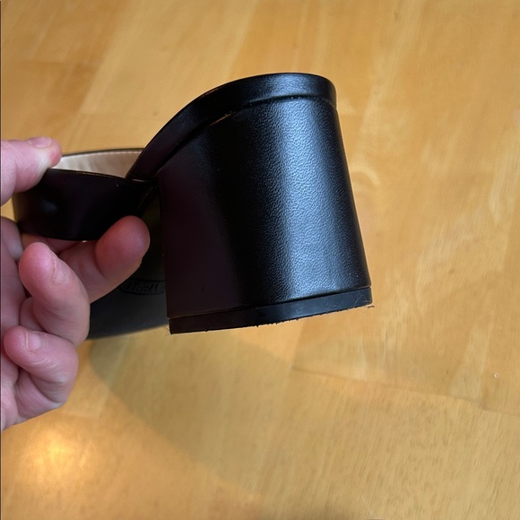 Nine West Black Block Heel Sandals - Picture 5 of 9